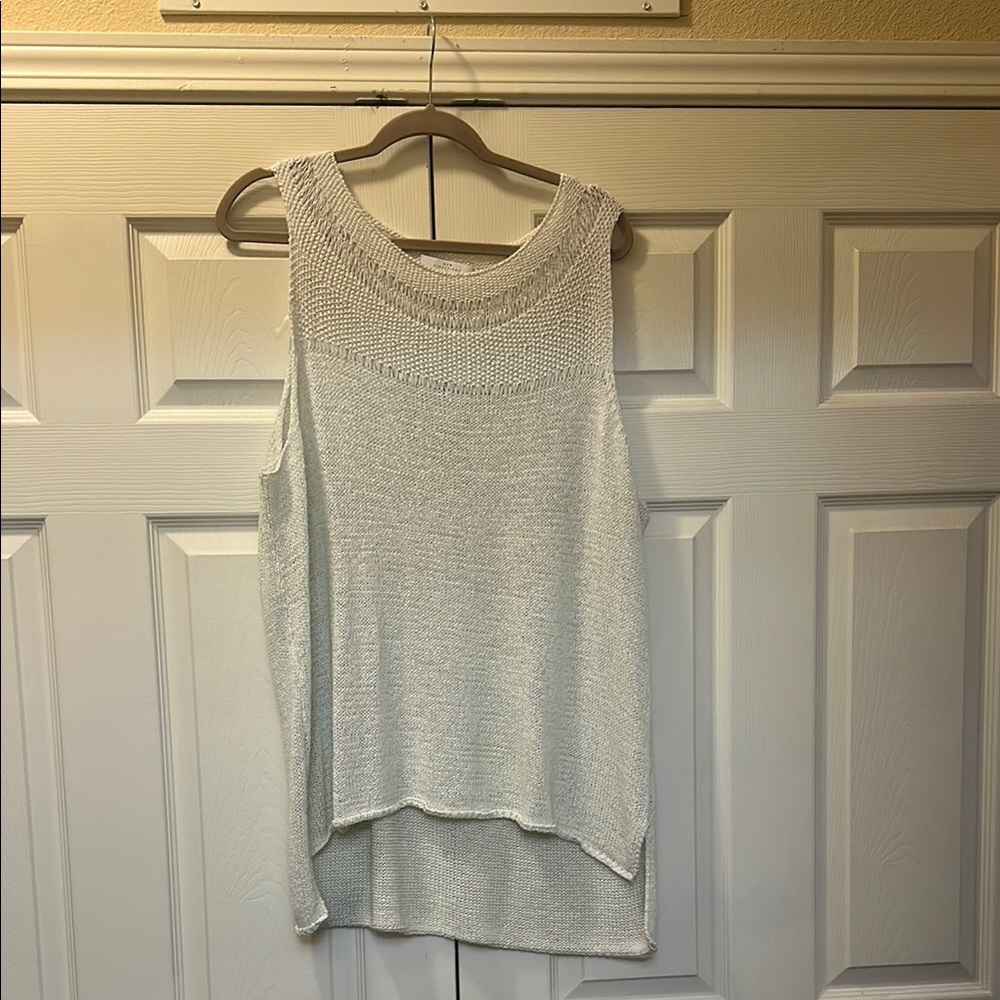 Sleeveless Knit Top in white